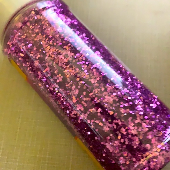 NWT 5 plastic Glitter easy shake - Picture 4 of 9